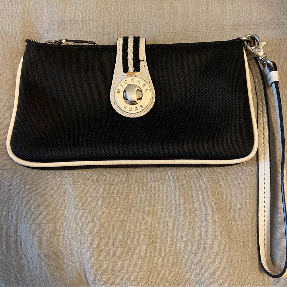 Michael Kors Wristlet